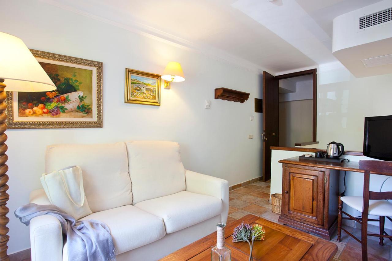 Hotel Cala Sant Vicenc - Adults Only Cala de Sant Vicenc Екстериор снимка