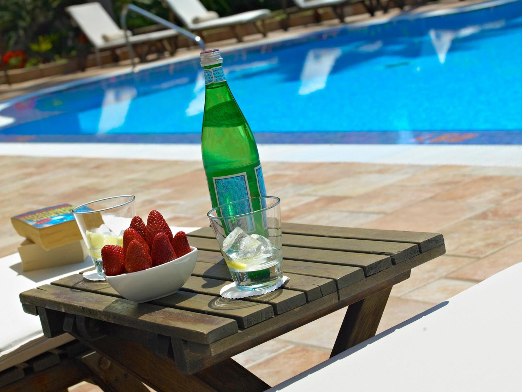 Hotel Cala Sant Vicenc - Adults Only Cala de Sant Vicenc Екстериор снимка